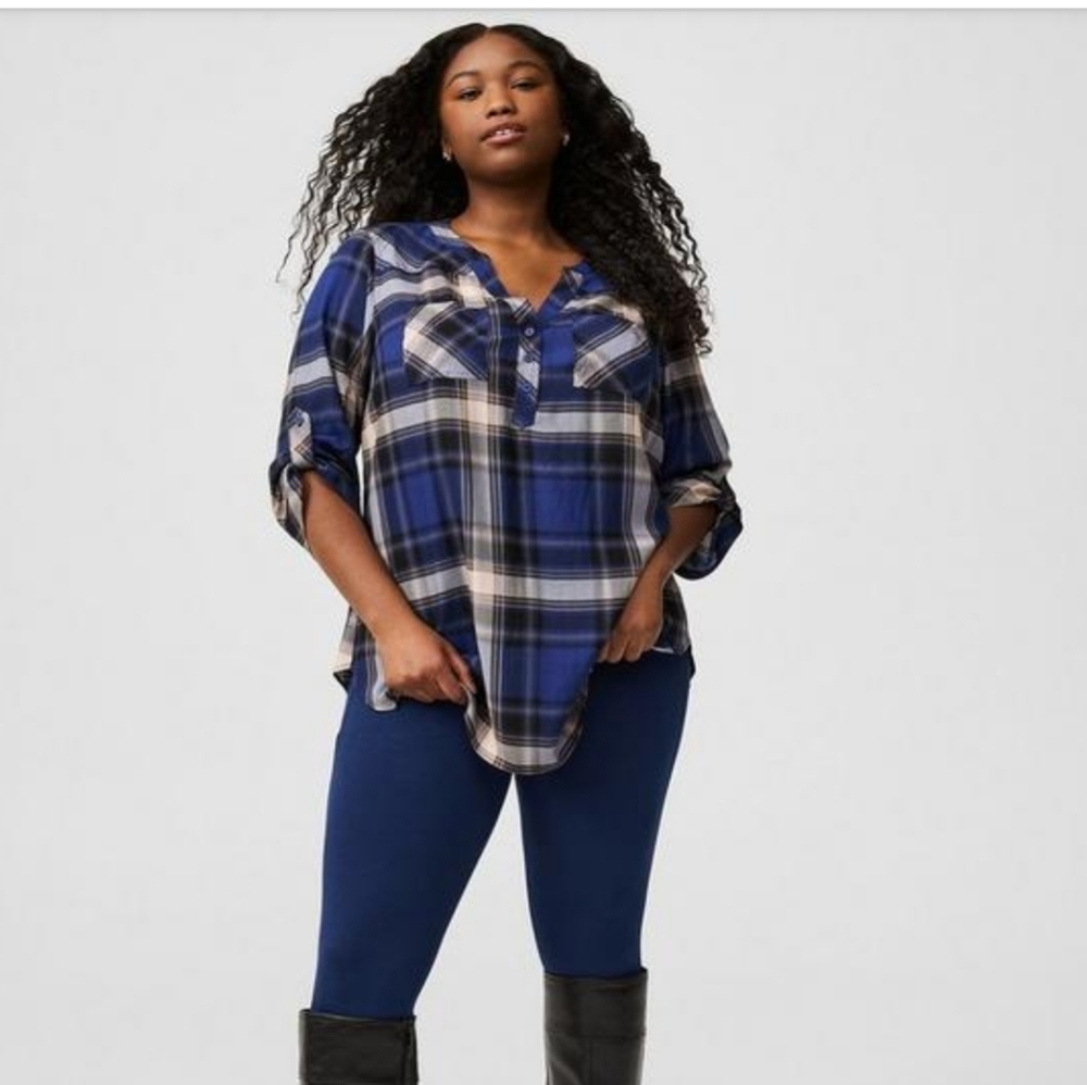 Torrid NWT Size 4 Navy and White Plaid Harper Tunic Top